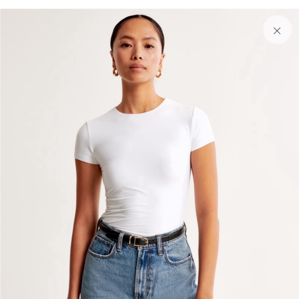 Abercrombie & Fitch Soft Matte Seamless Tuckable Baby Tee